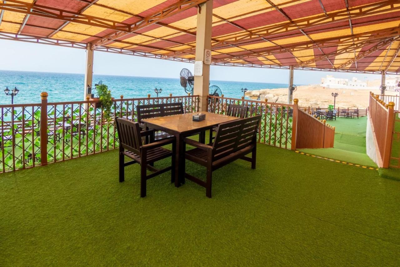 Sur Bandar Al Ayjah Hotel Apartments Exterior photo