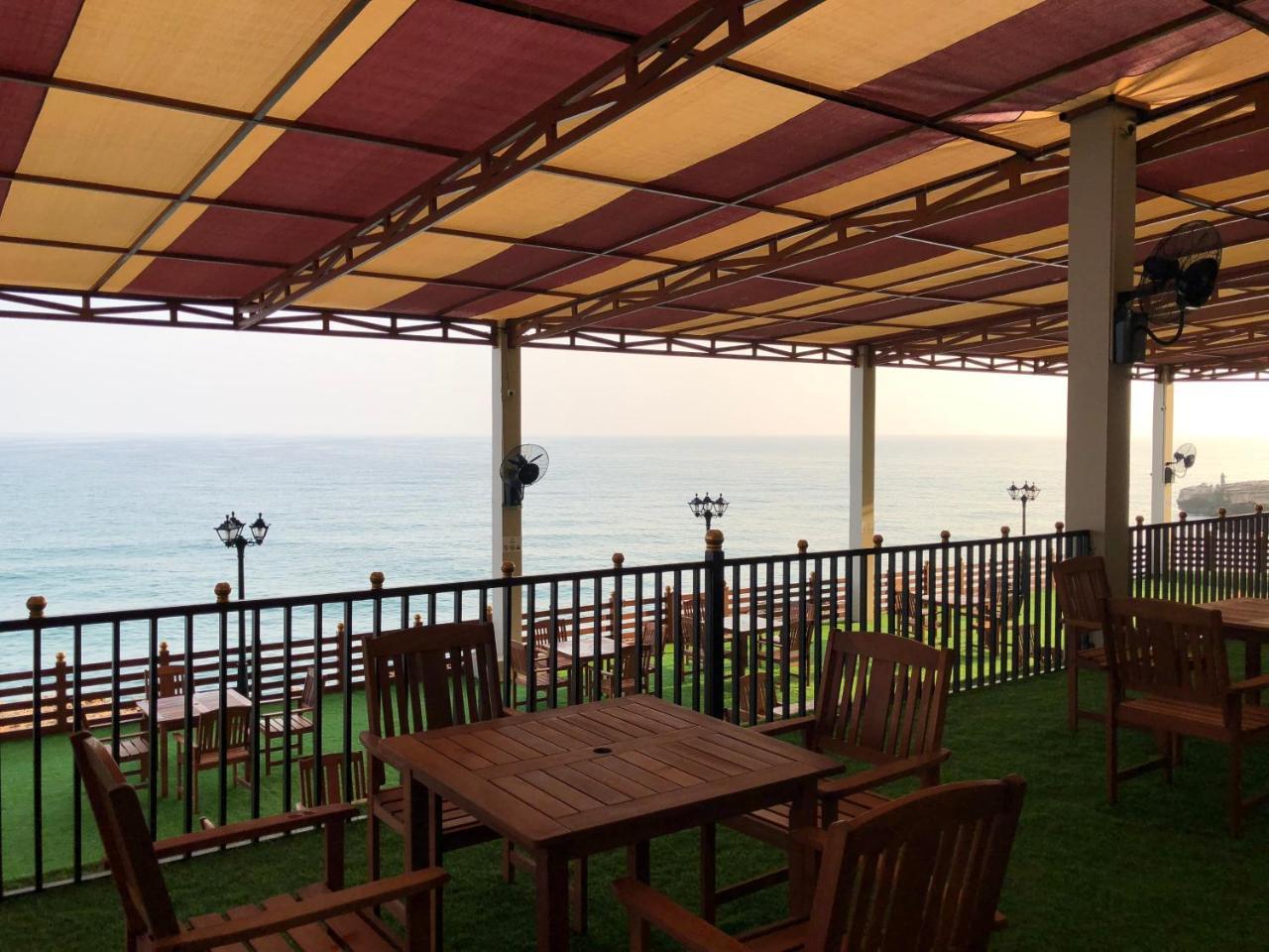 Sur Bandar Al Ayjah Hotel Apartments Exterior photo