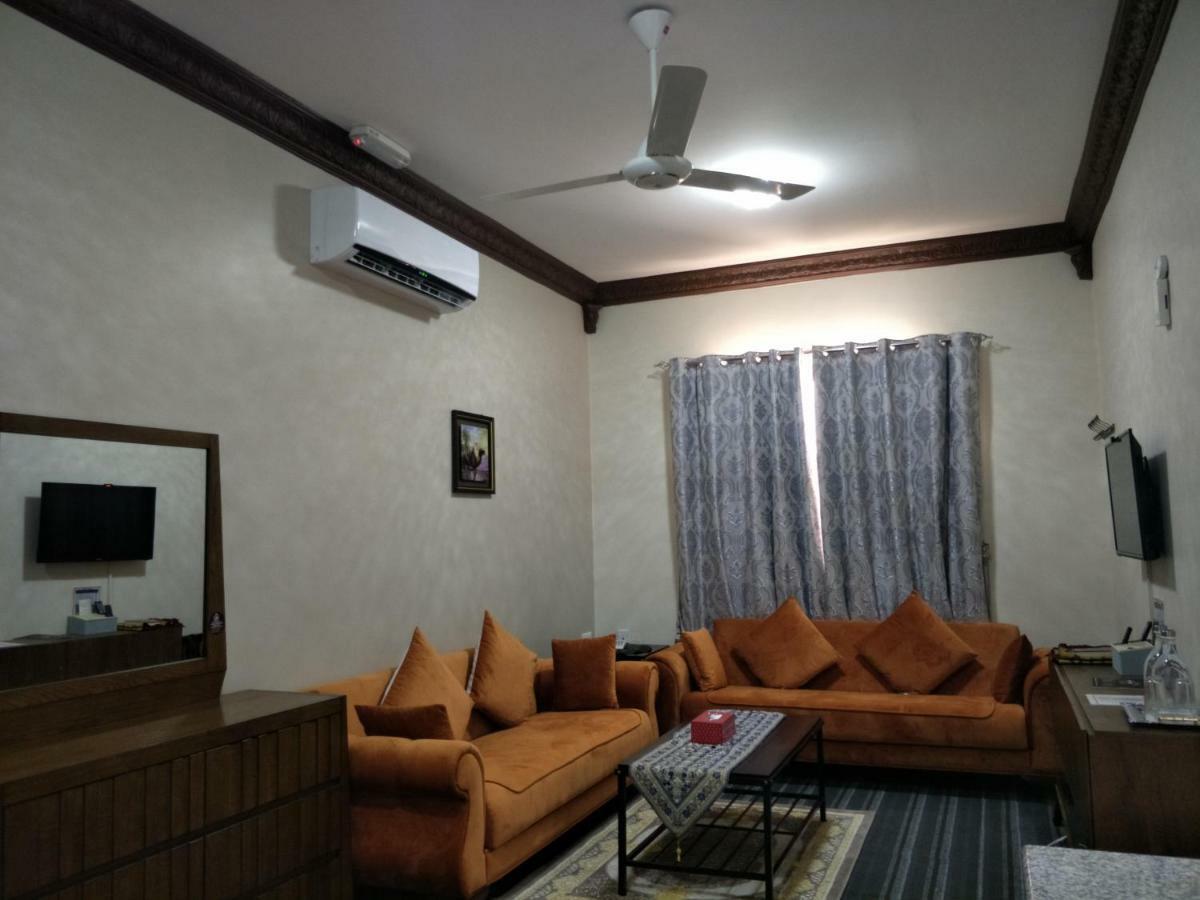 Sur Bandar Al Ayjah Hotel Apartments Exterior photo