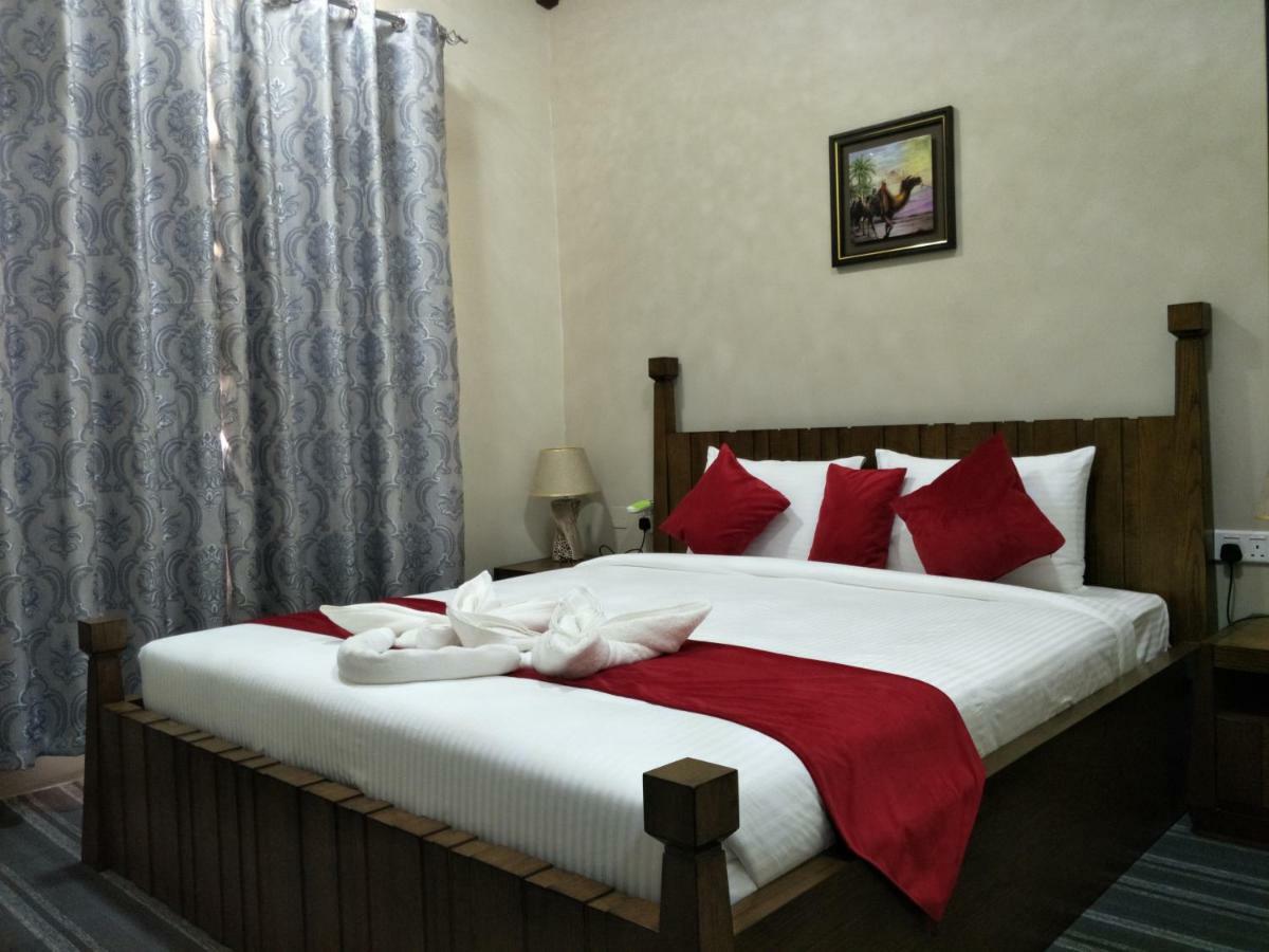 Sur Bandar Al Ayjah Hotel Apartments Exterior photo