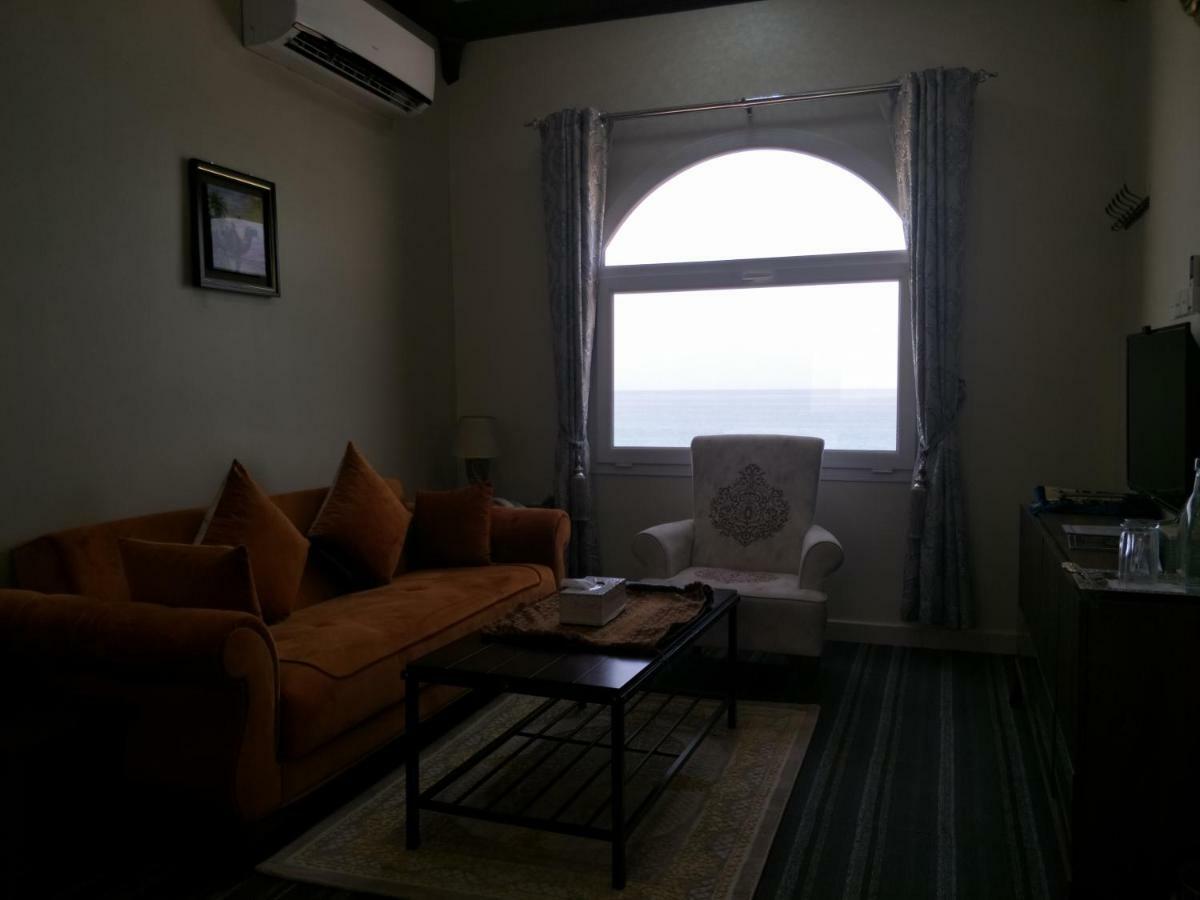 Sur Bandar Al Ayjah Hotel Apartments Exterior photo