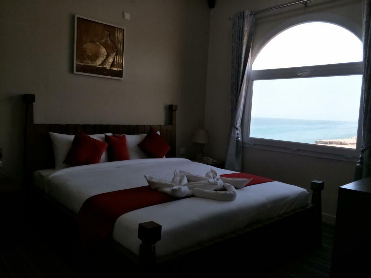 Sur Bandar Al Ayjah Hotel Apartments Exterior photo