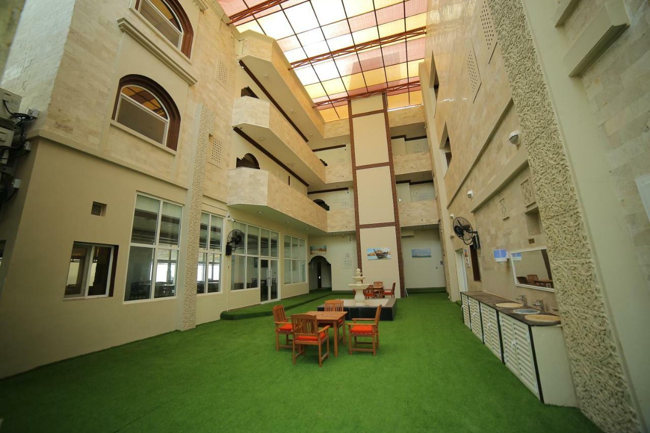Sur Bandar Al Ayjah Hotel Apartments Exterior photo